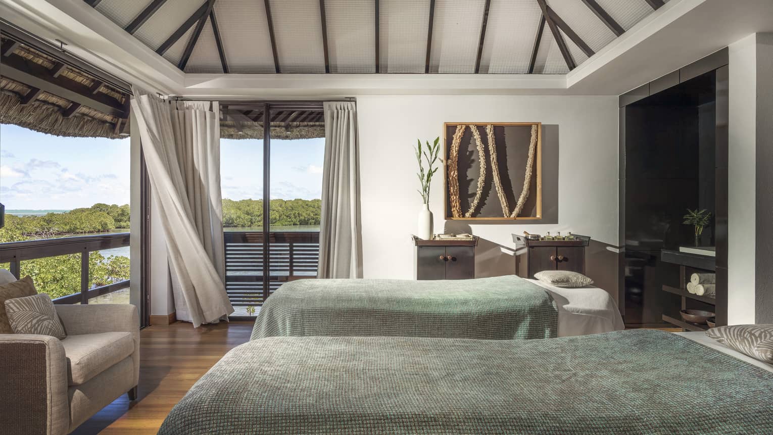 Twin Spa Treatment Room