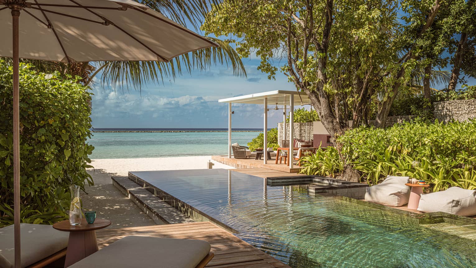 Family Oceanfront Bungalow with Pool