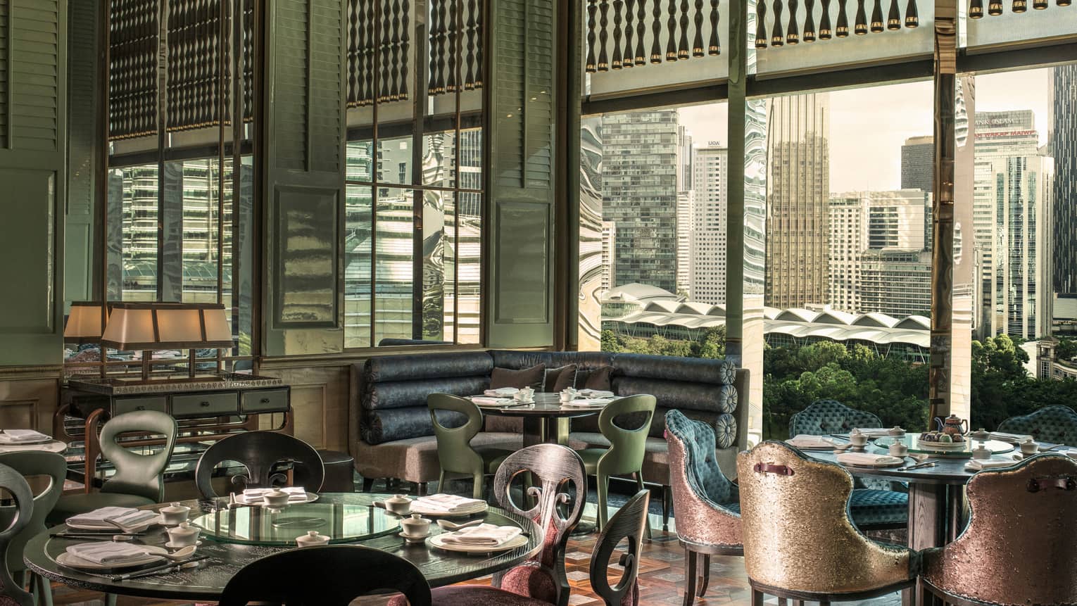 Yun House Dining room with a view of the city skyline