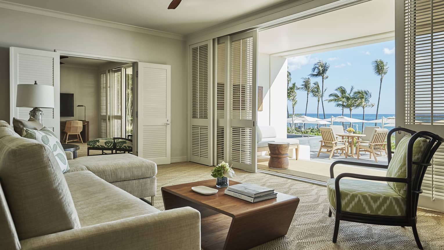 Pacific Suite living area with view to the ocean
