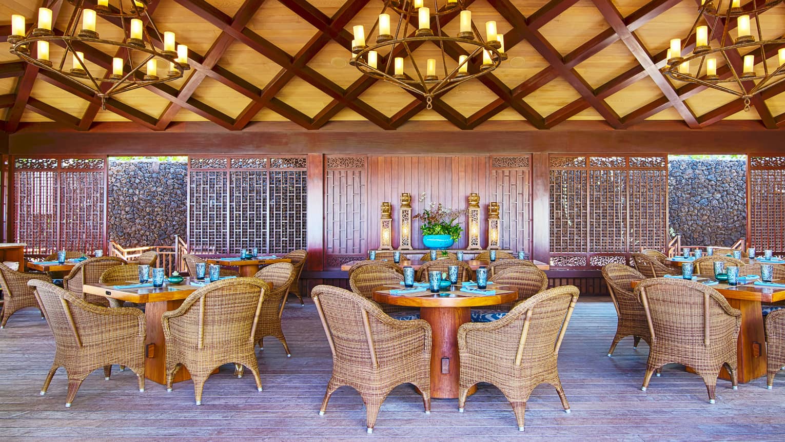 Restaurants In Kona Ocean Side Lounges Four Seasons Hualalai Beach Tree