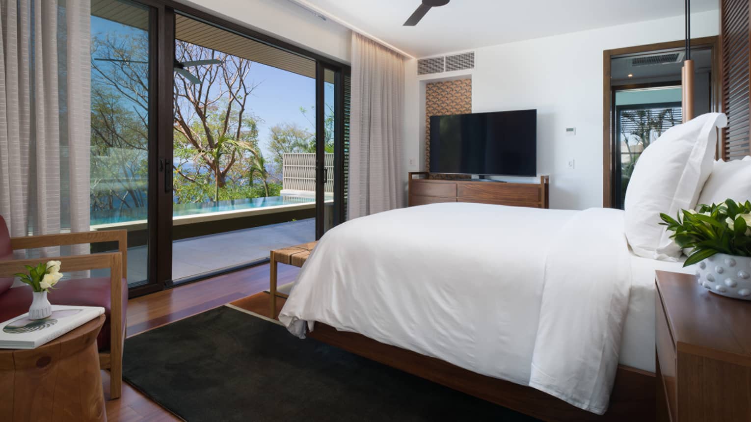 Bedroom with king bed, walk-out balcony