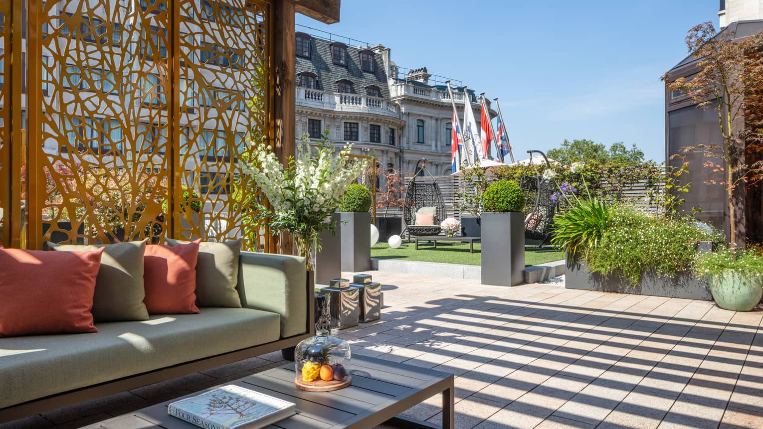 Luxury Terrace Hotel Suite in Park Lane Four Seasons Hotel London