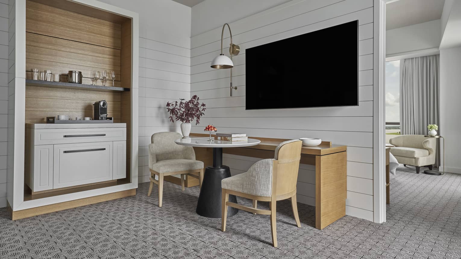 Executive Suite - City View