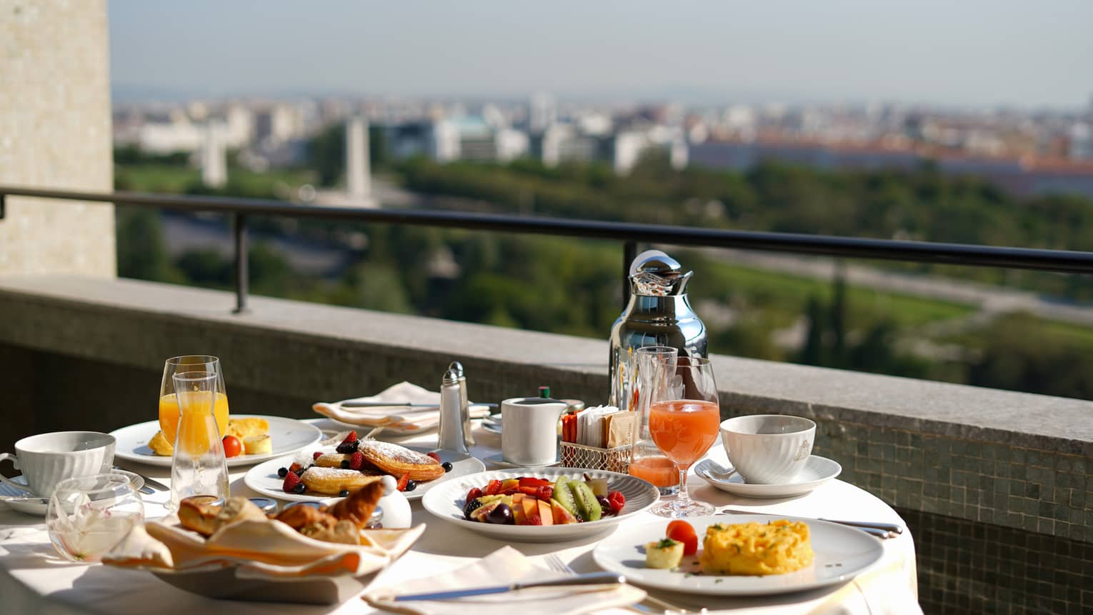 Lisbon Restaurants & Bar Fine Dining Four Seasons Hotel Lisbon