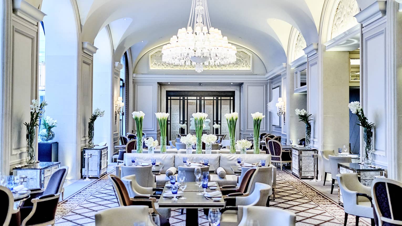 Michelin-starred Italian restaurant with luxurious décor 