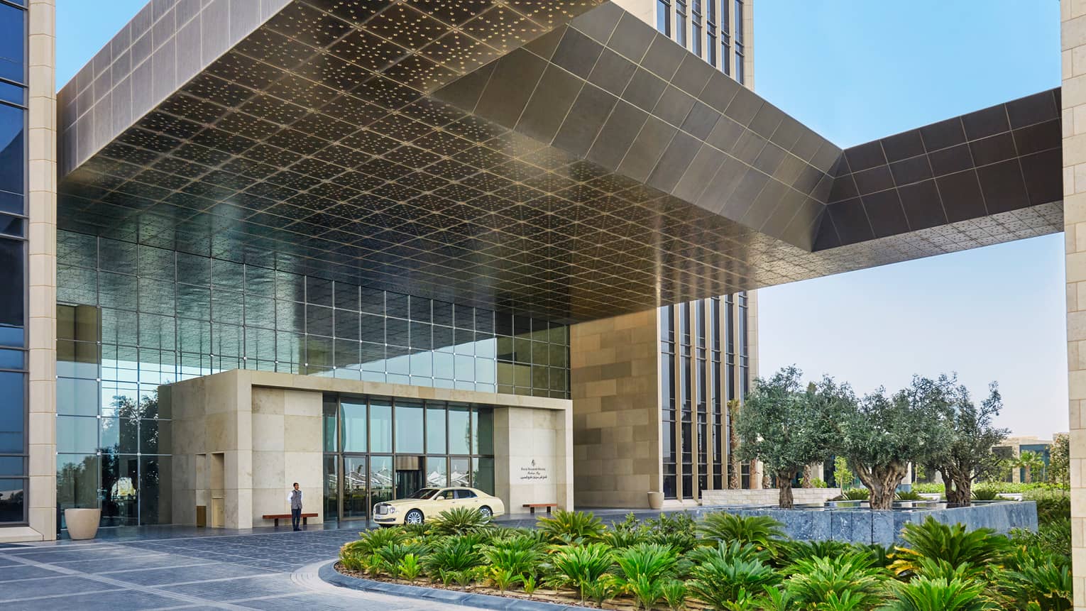 Luxury Hotel Bahrain Four Seasons Hotel Bahrain Bay
