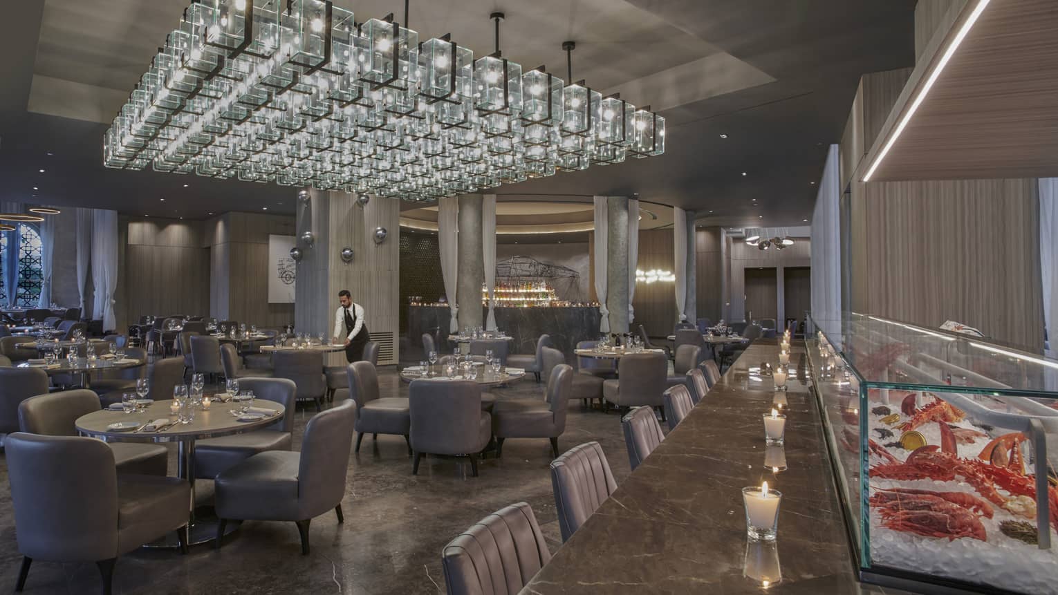 Bullona dining room and seafood counter