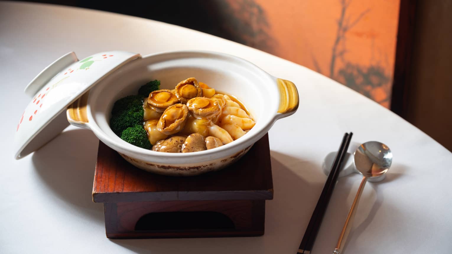 Fish Maw Casserole with Abalone, Prawns, Scallops and Chicken in Abalone Sauce