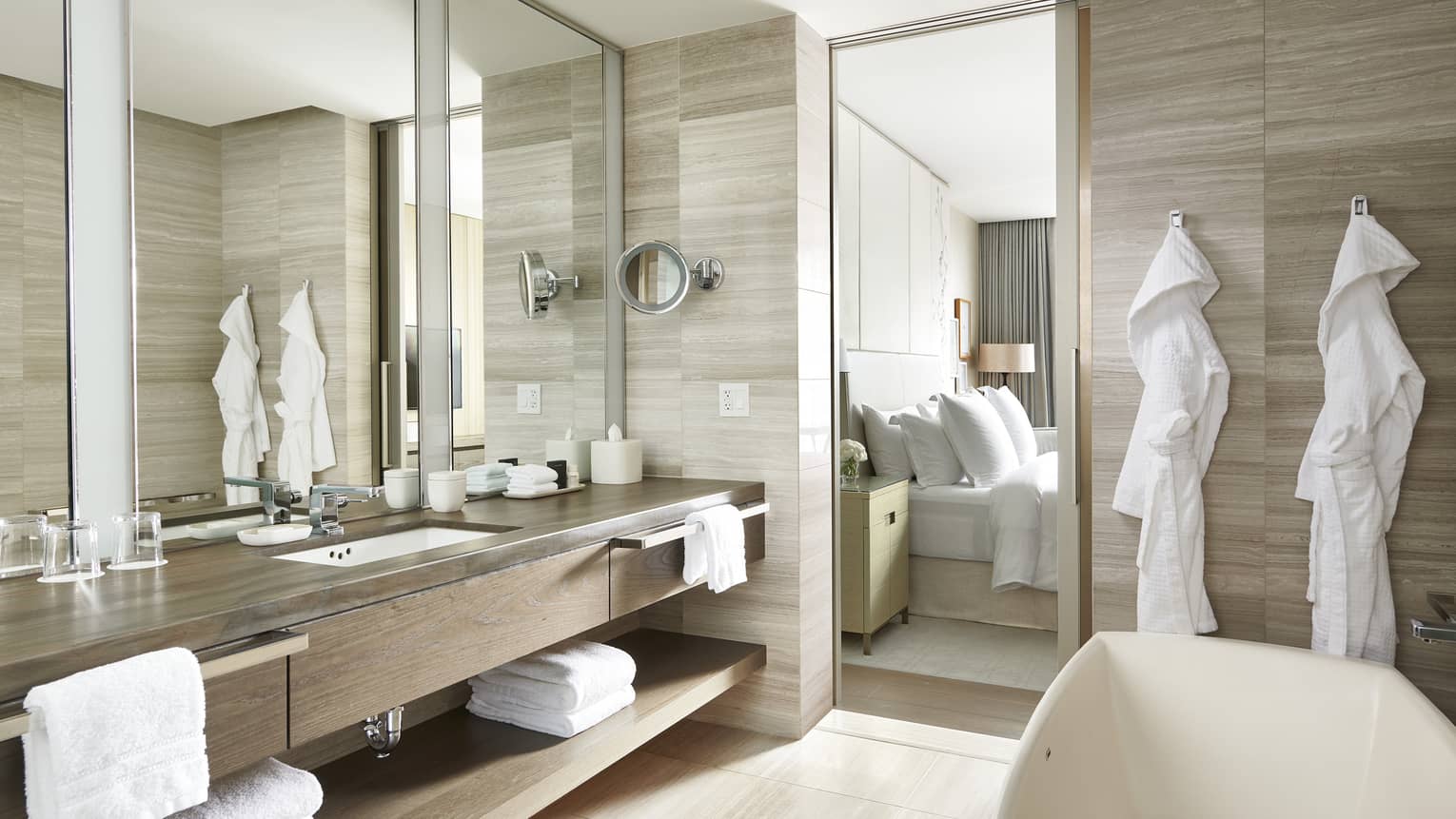 Deluxe King Bathroom
