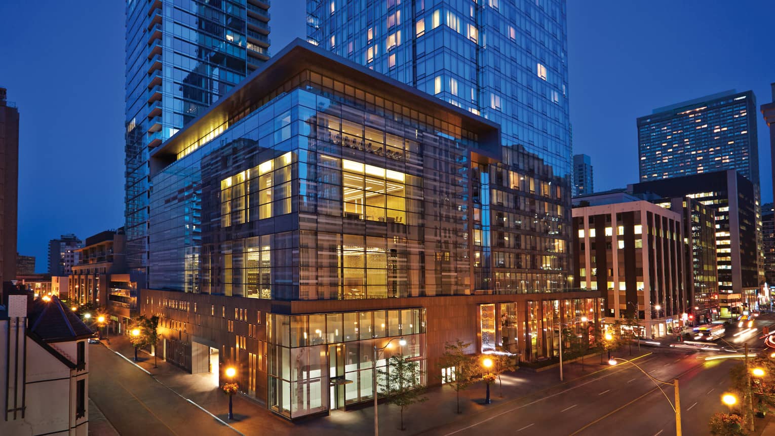Toronto Luxury Hotel Photos & Videos Four Seasons Hotel Toronto