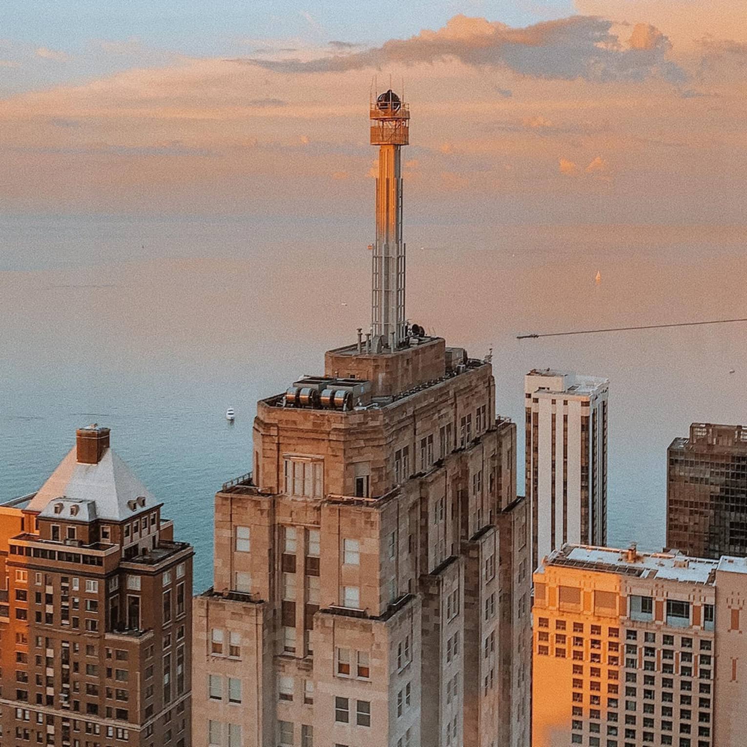 Aerial view of Chicago landmark buildings