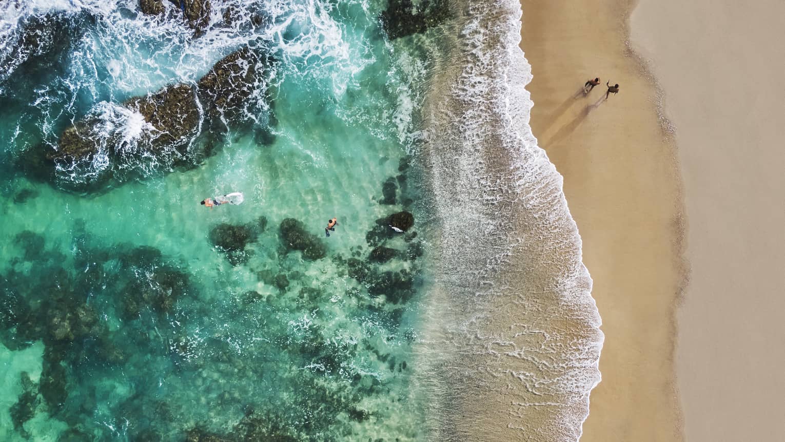 Stunning blue ocean in Cabo San Lucas