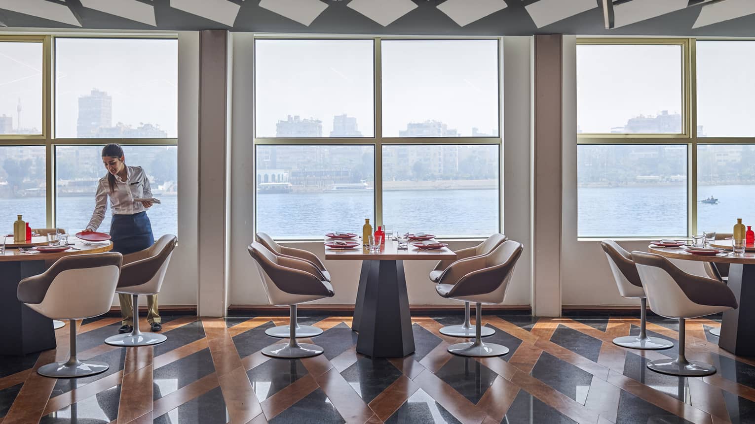 Cairo Restaurants Bars Fine Dining Four Seasons Hotel