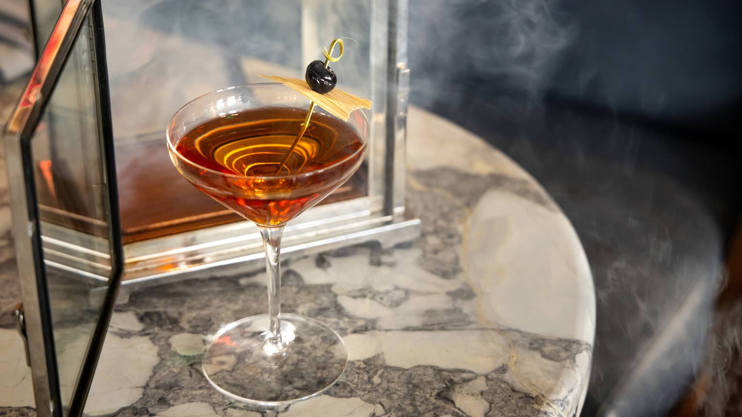 An amber coloured cocktail.
