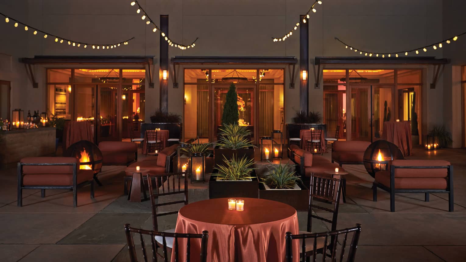 Four seasons courtyard zero gravity sales chair