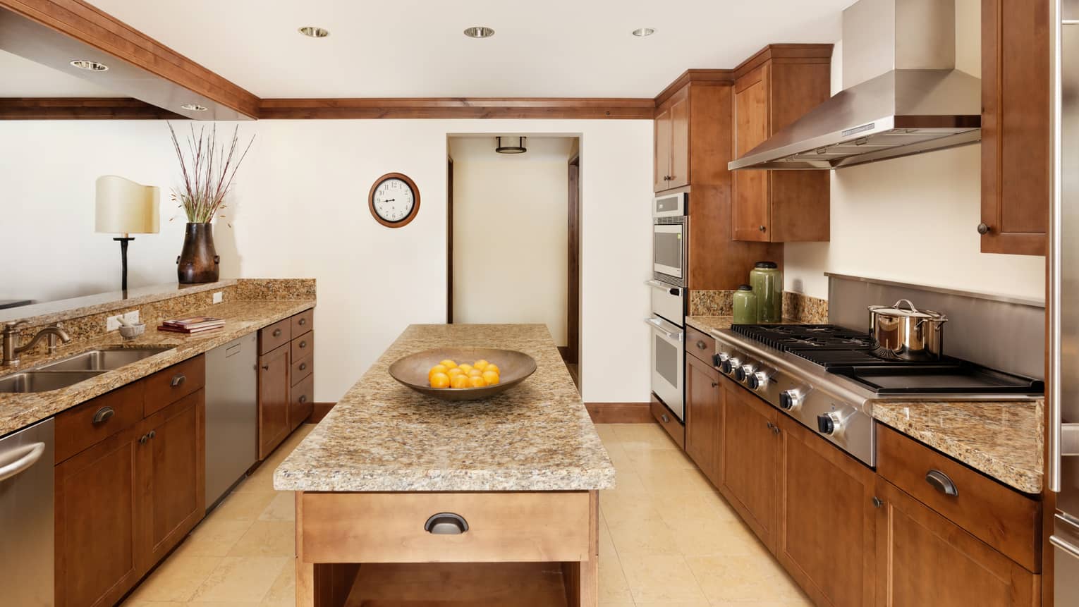 Picture of Maui Oceanfront Luxury Condo Rental - 3 bd/2 bath - craigslist