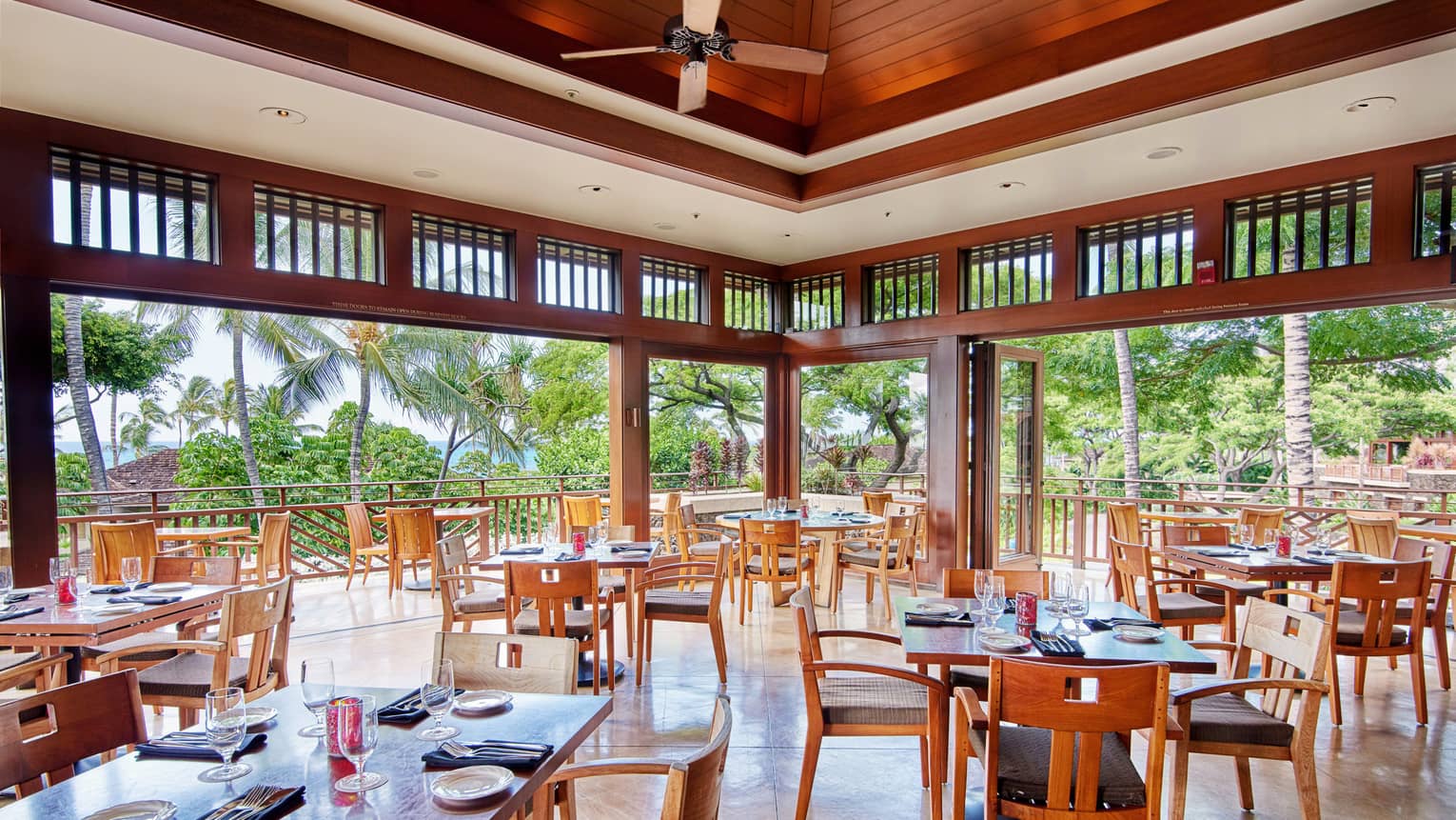 Restaurants In Kona Ocean Side Lounges Four Seasons Hualalai Hualalai Grille Open Air Dining Room Under Tall Wood Ceilings