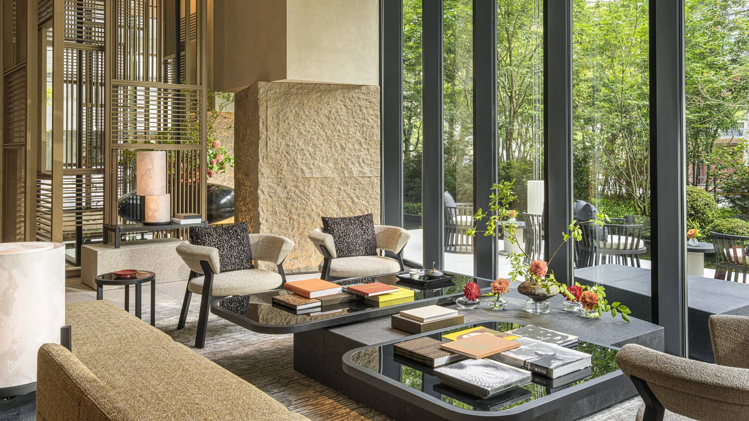 CHA lounge contemporary, widowside seating at Four Seasons Hotel Osaka