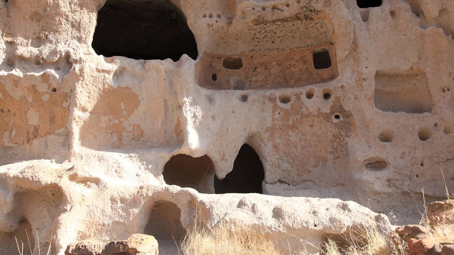 Bandelier National Monument cliff dwelling 