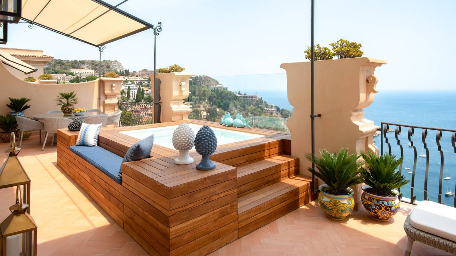Private terrace with sea view, raised hot tub