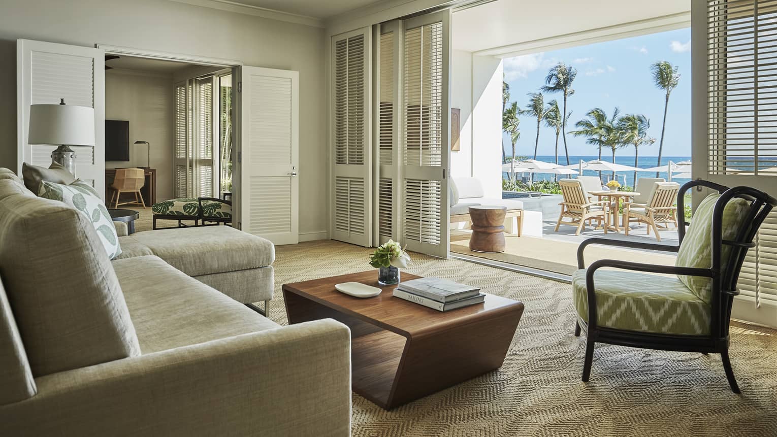 Pacific Suite living area with view to the ocean