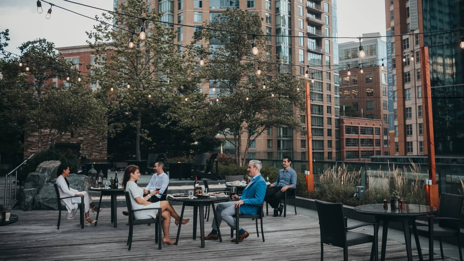 Baltimore Rooftop Pool Bar Splash at Four Seasons Hotel Baltimore