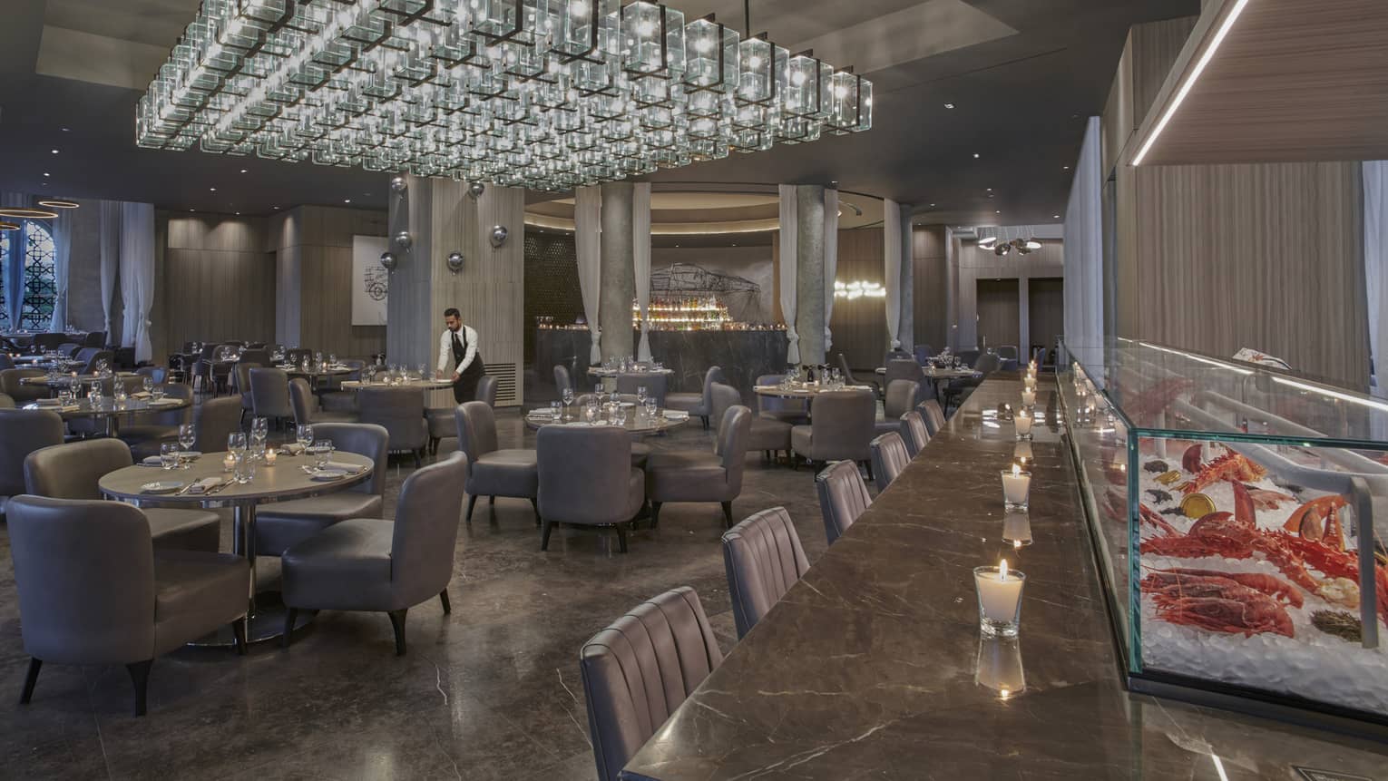 Bullona dining room and seafood counter