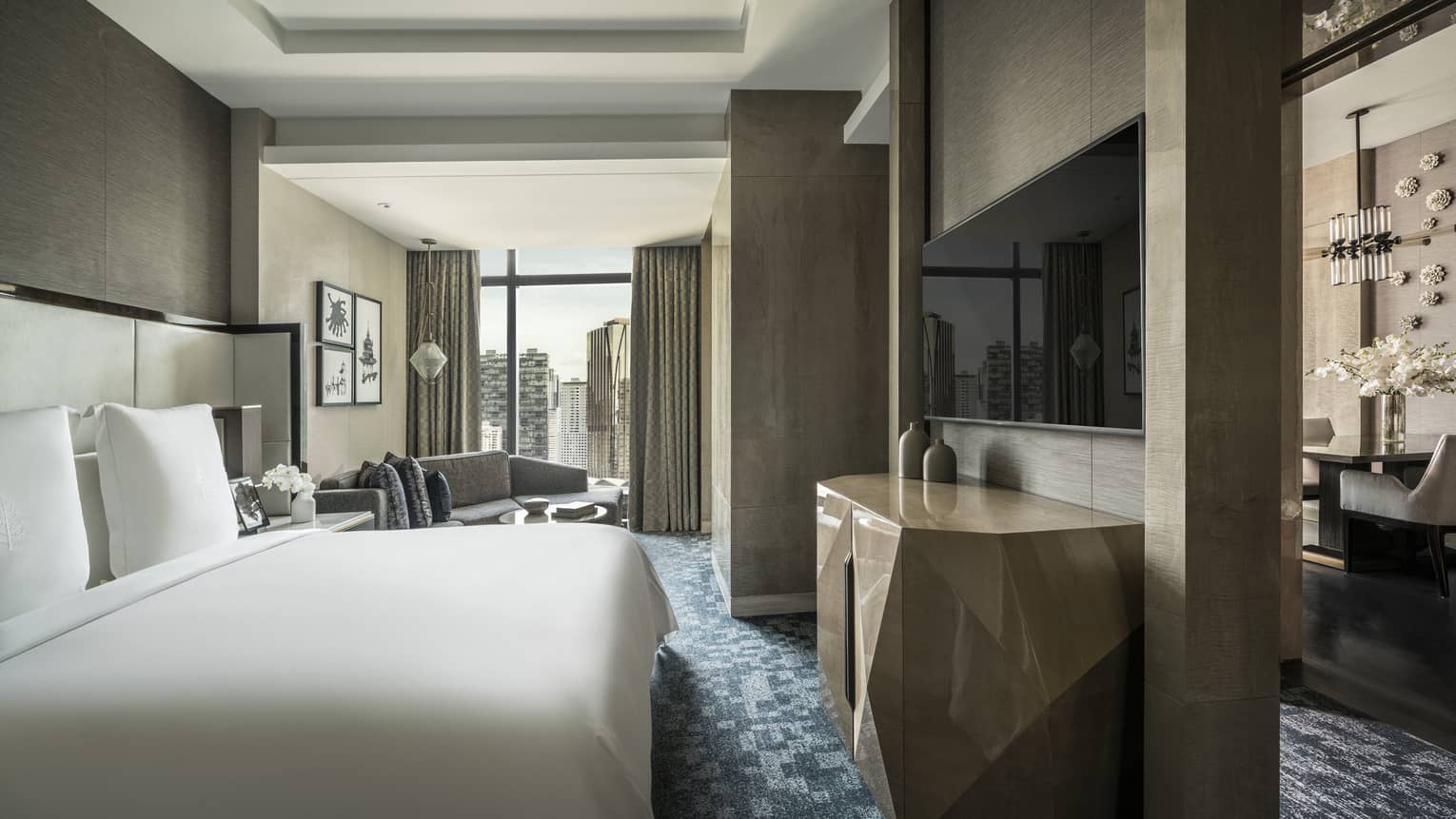 Four Seasons Park View Room 