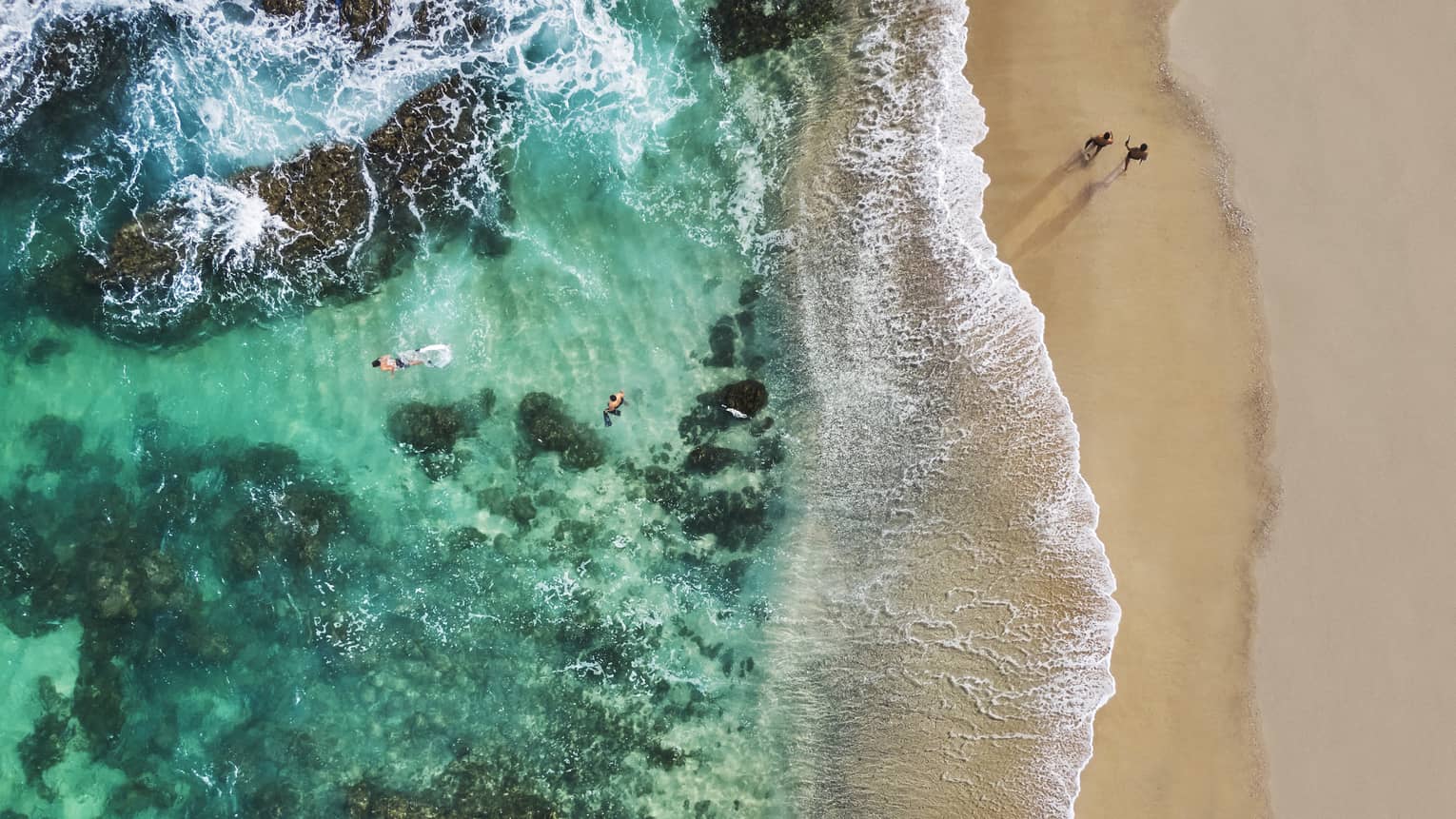 Stunning blue ocean in Cabo San Lucas