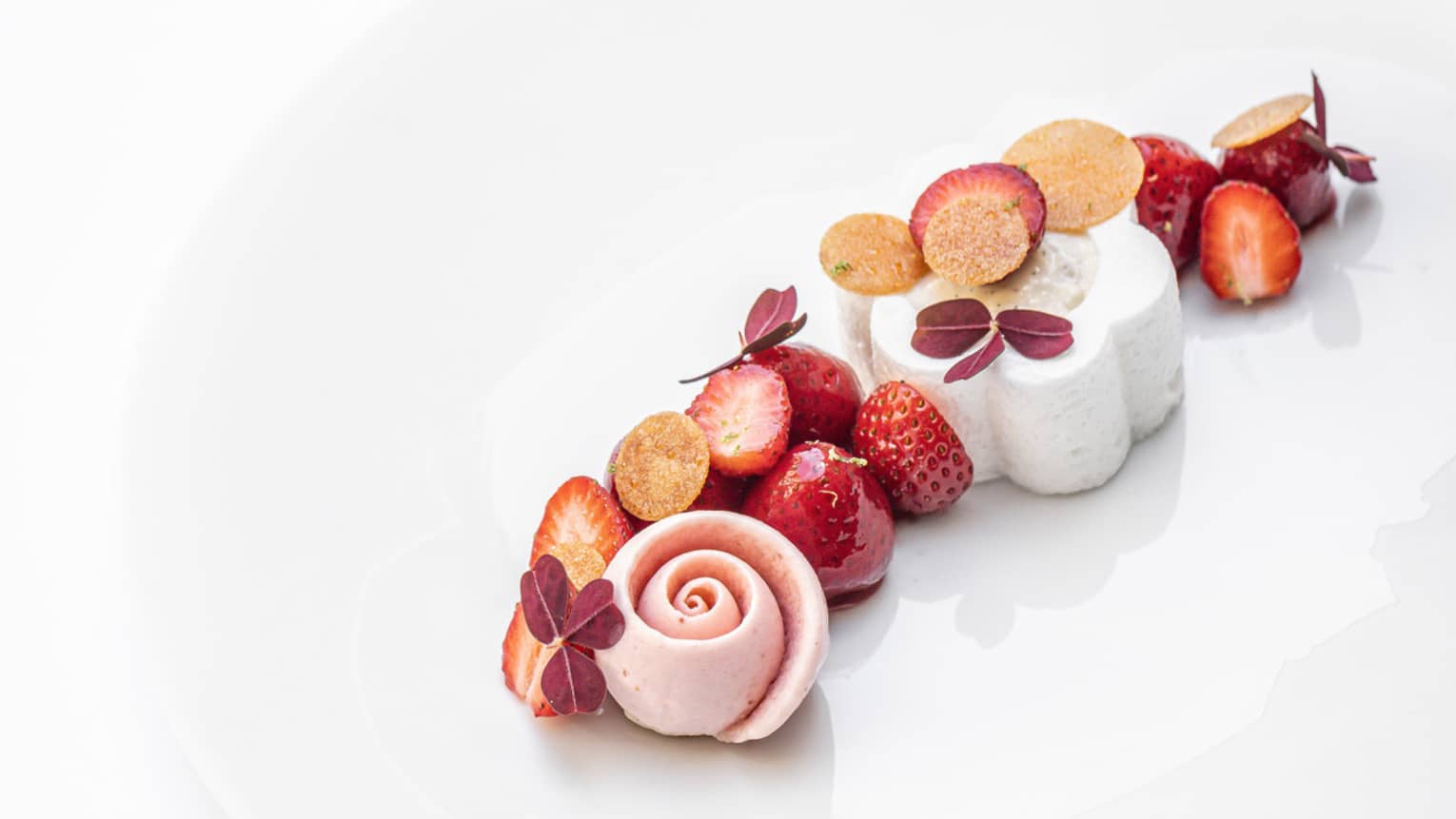 Luxury food and wedding planning at Four Seasons hotel