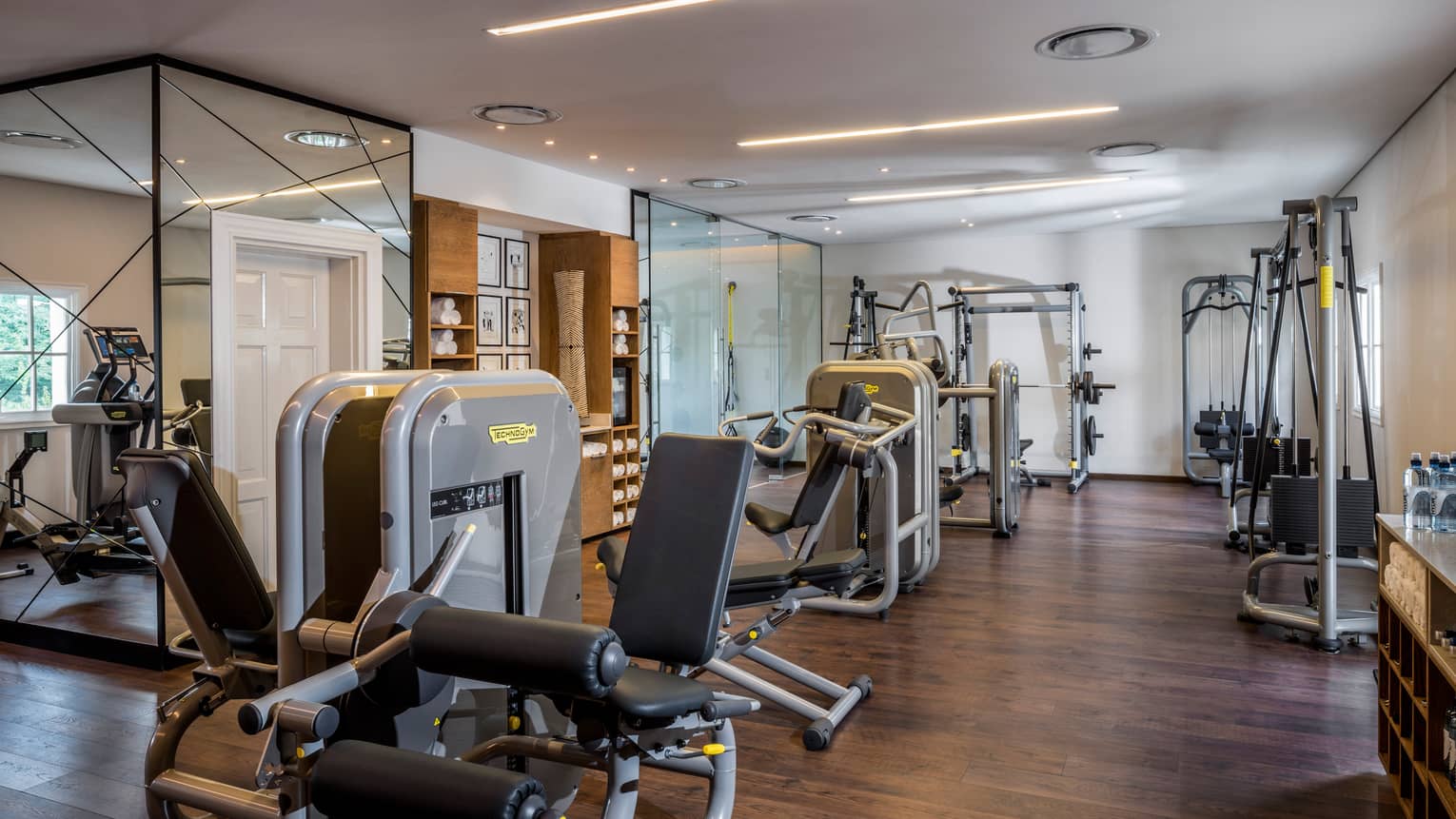 Cardio machines, weight presses in Fitness Centre 