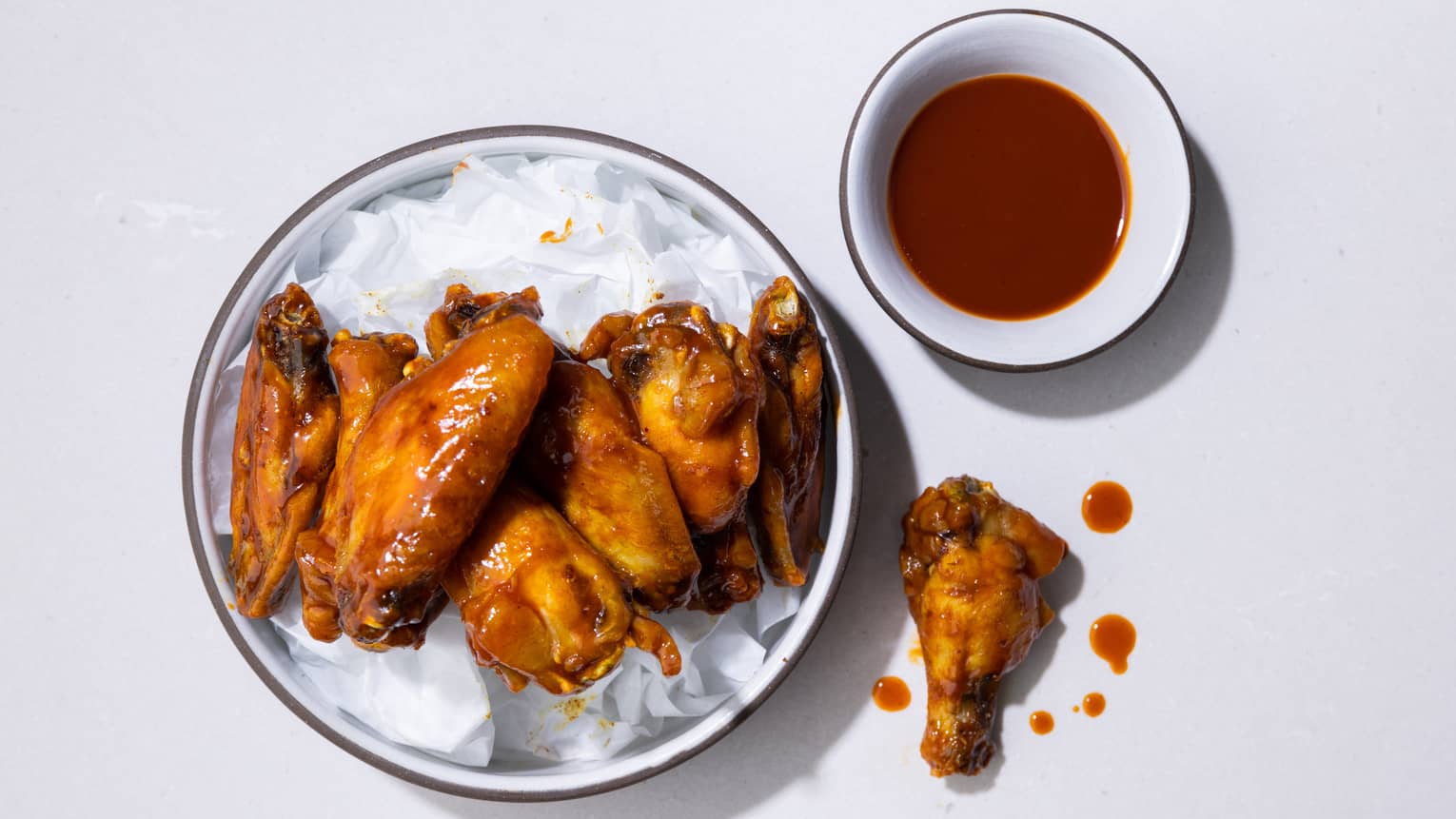 Wings and sauce on the side