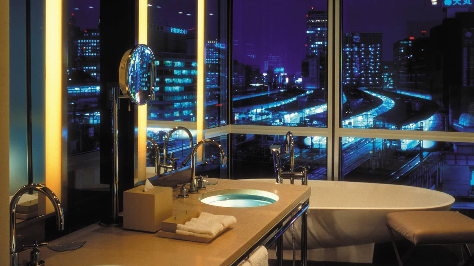 Tokyo Luxury Hotels Marunouchi Boutique Hotel Four Seasons One Bedroom Suite Bathroom Sink Freestanding Tub By Floor To Ceiling