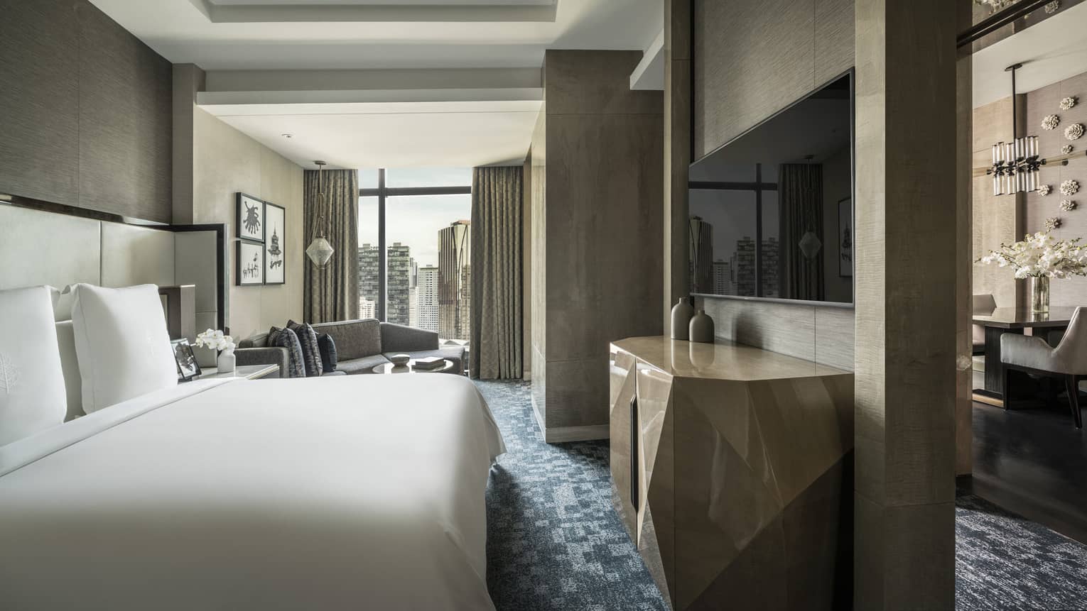 Four Seasons Park View Room 