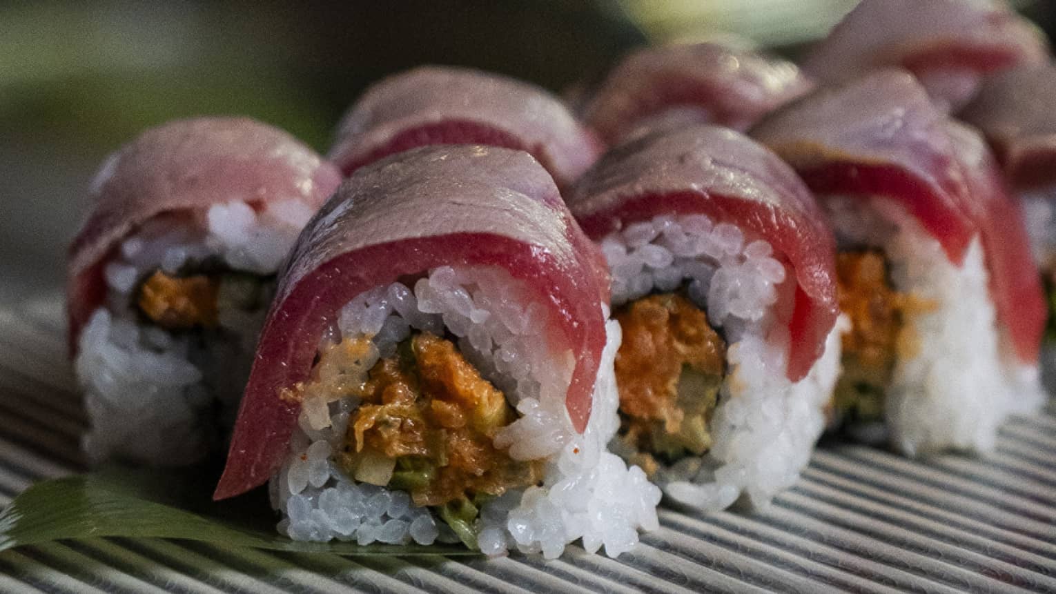 Spicy Tuna Maki sushi roll