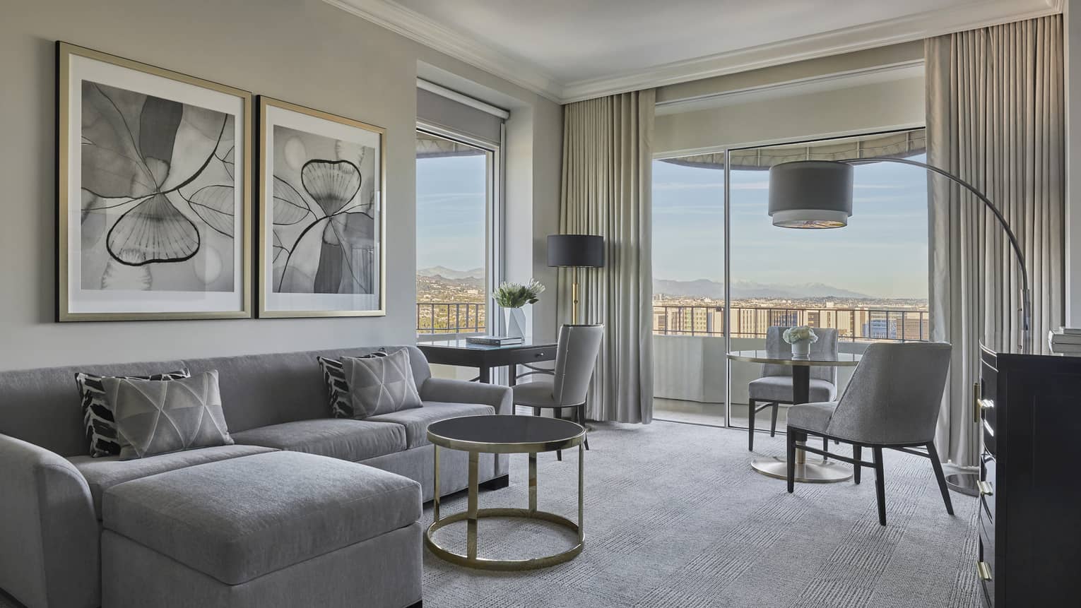 Suites in Los Angeles | Four Seasons Hotel Los Angeles at ...