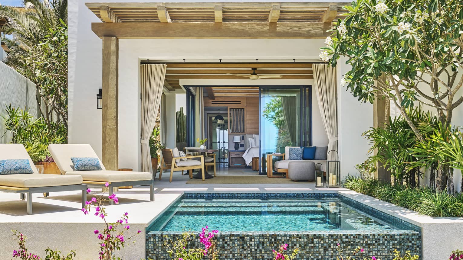 Room with private plunge pool in Cabo Del Sol