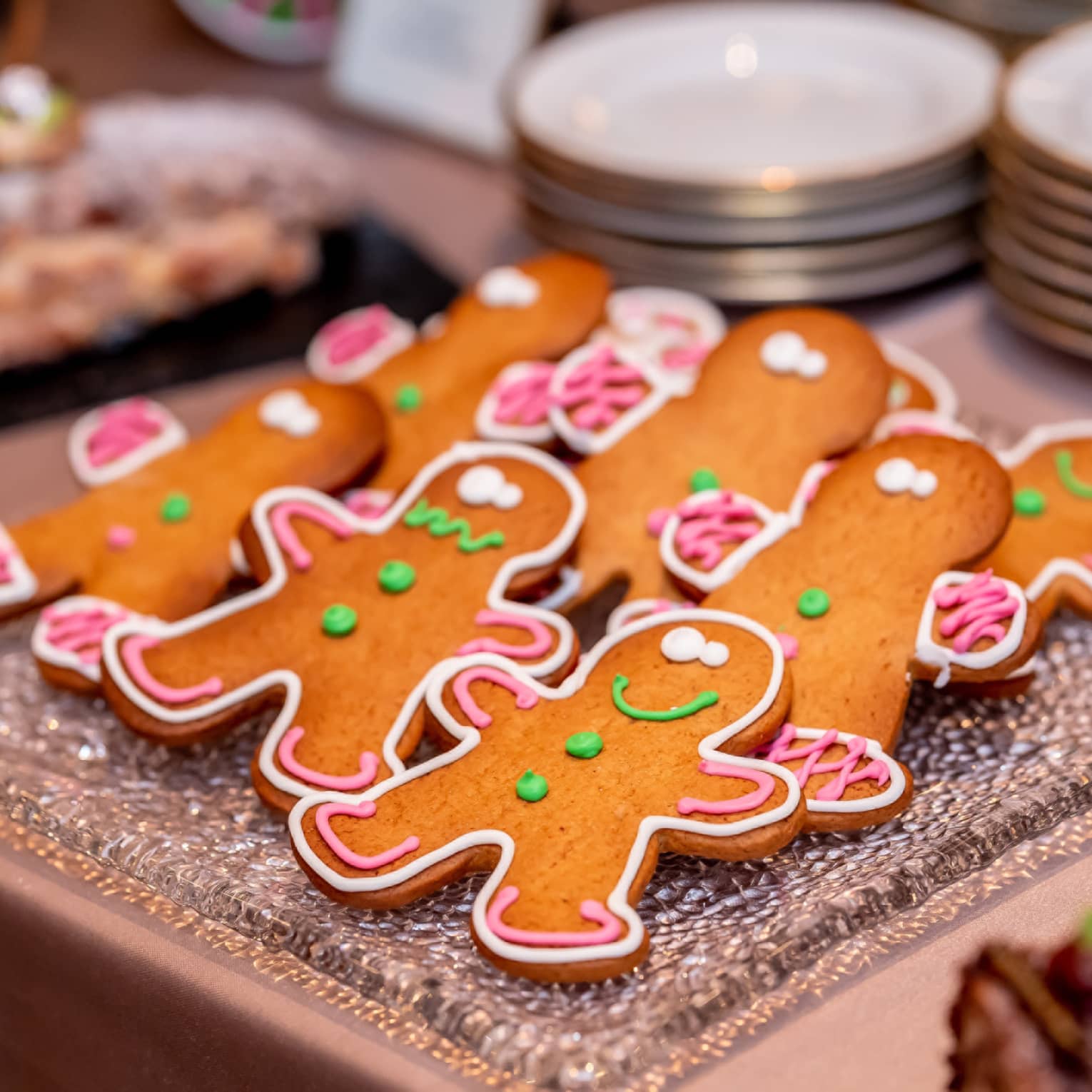 Rows of fresh-baked gingerbread men on display