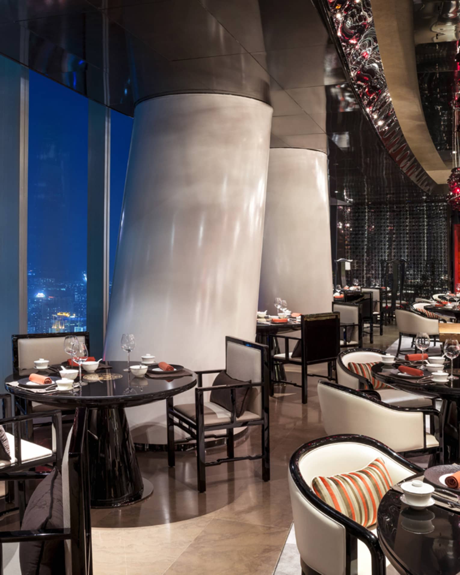 Guangzhou Restaurants & Bars Fine Dining Four Seasons Hotel