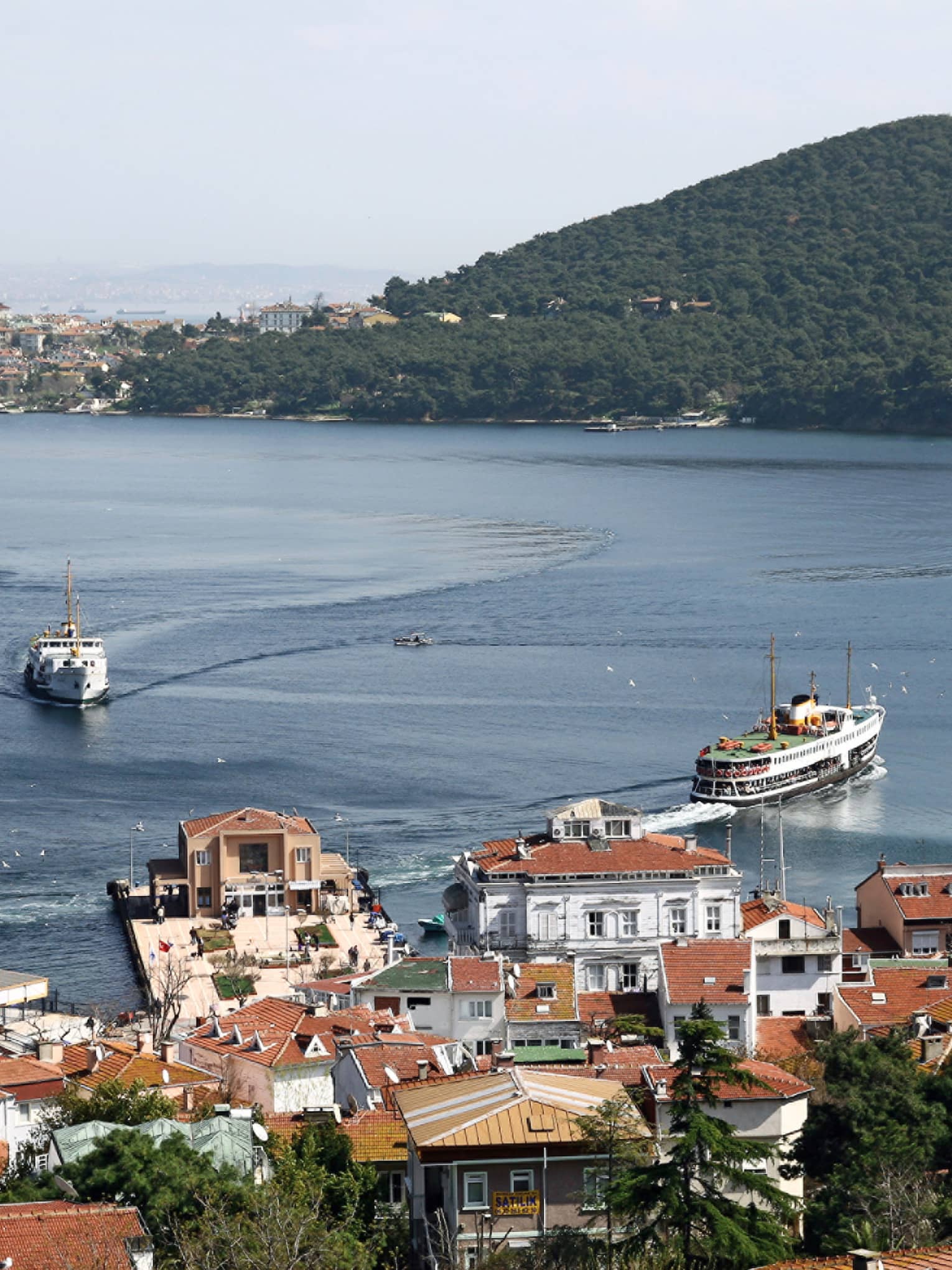 Princes Islands, view over rooftops, boats, water and mountains