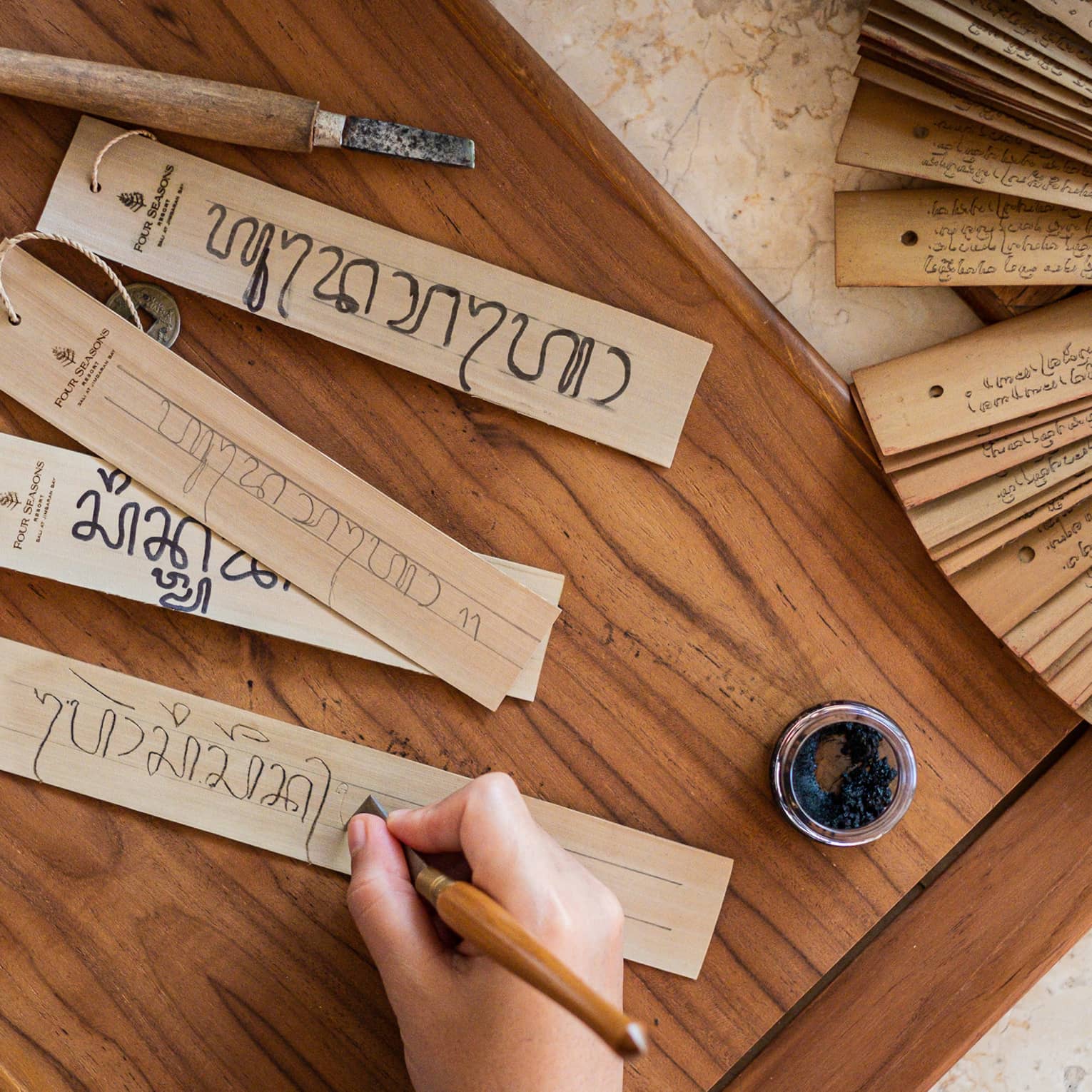 Aksara, traditional Balinese script