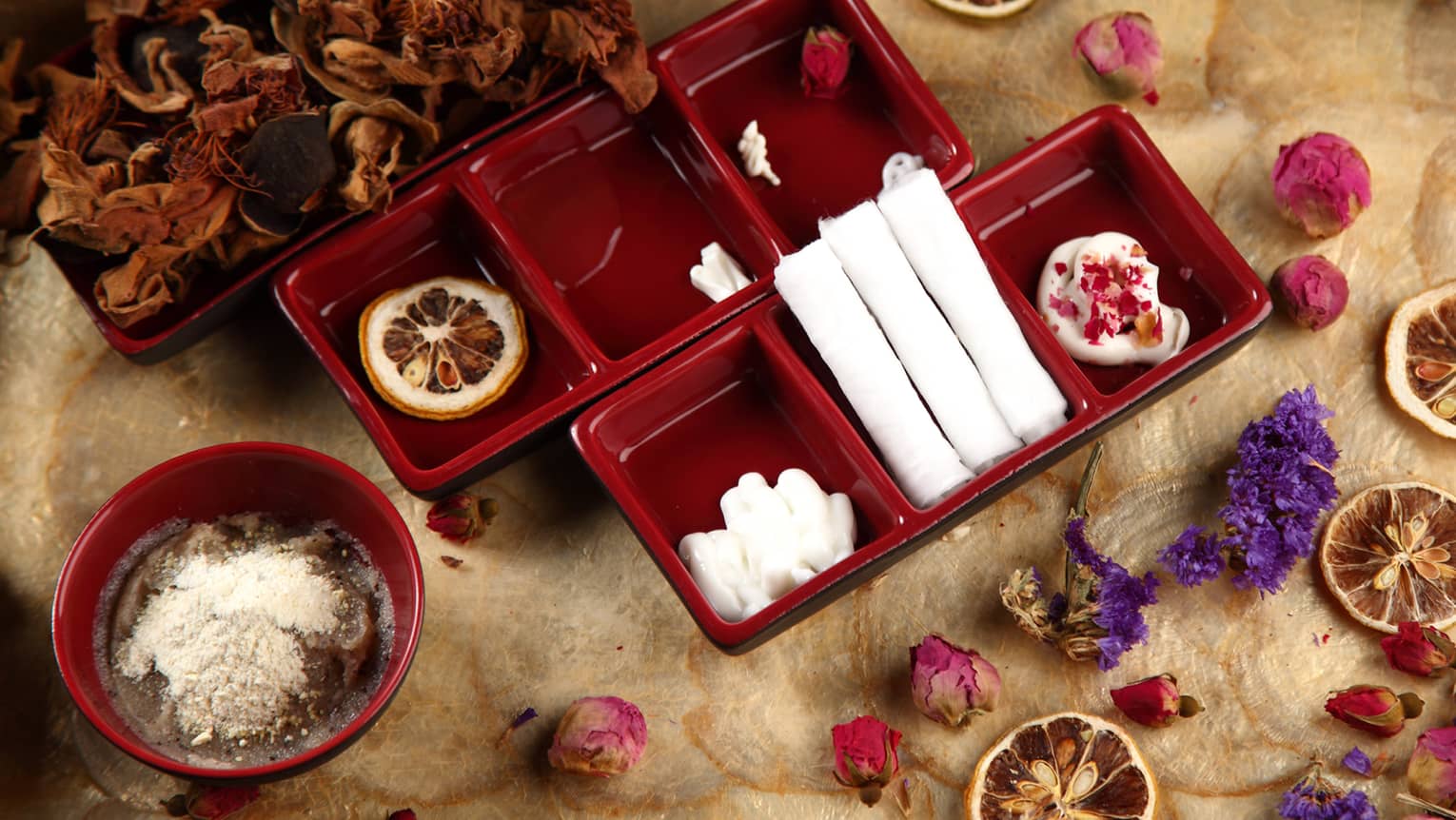 Hua Spa red tray with Mu mian, lotus, Chinese rose and peony, dried flower petals and orange round