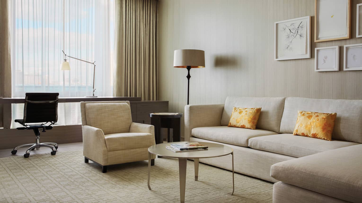 Corner OneBedroom Suite Four Seasons Hotel Toronto