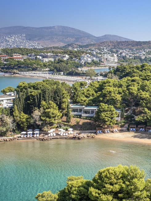 This image depicts our Hotel from above, the greenery and water that surrounds it and is connected to sustainability and ESG
