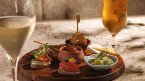 Antipasti platter and beverages