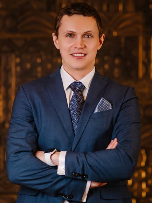 Head Butler Leonid Bogashchenko