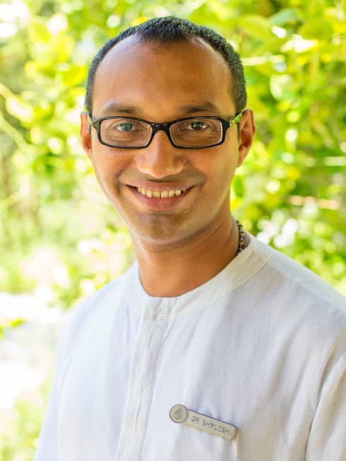 Portrait photo of Director of The Spa and Ayurvedic Retreat Dr. Shylesh Subramanya