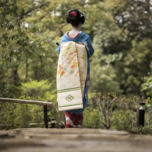 Maiko in Garden