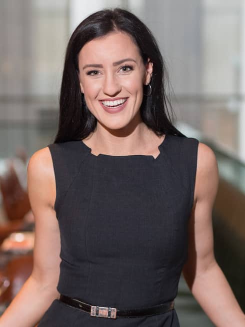 Portrait photo of mixologist Melissa Hart
